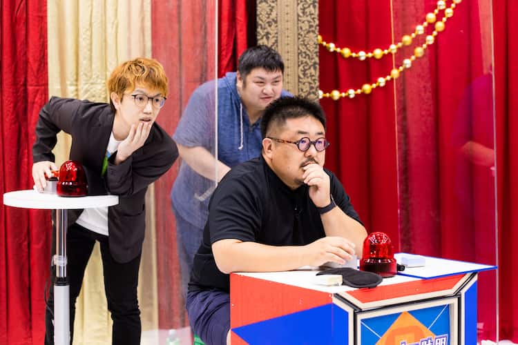 千鳥大悟が矢野了平氏らとクイズ対決 大好きなドラマ とんぼ などから出題 お笑いナタリー 千鳥大悟が矢野了平氏らとクイズ対決 大好きなドラマ とんぼ などから出題 お笑いナタリー