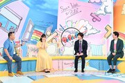 (左から)ブラックマヨネーズ小杉、堀未央奈、内村光良、サバンナ高橋。(c)TBS