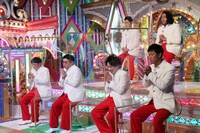 「○○からの～落とし穴グランプリ」の出演芸人たち。(c)テレビ朝日