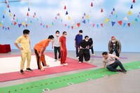 ダイアンが世界記録に挑戦する企画のワンシーン。(c)関西テレビ