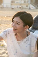 新宅マキ演じる陣内の元妻・キヨカ。