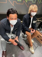 アルコ＆ピース平子と三四郎・相田（右）。(c)テレビ東京