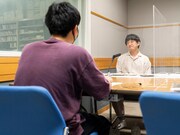 「#むかいの喋り方」収録現場の様子。