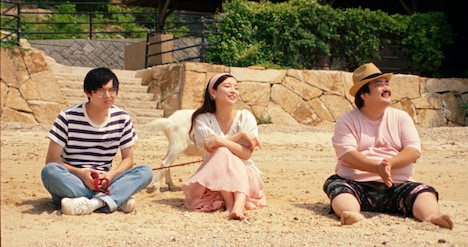 「たまの映像詩集 渚のバイセコー」より。