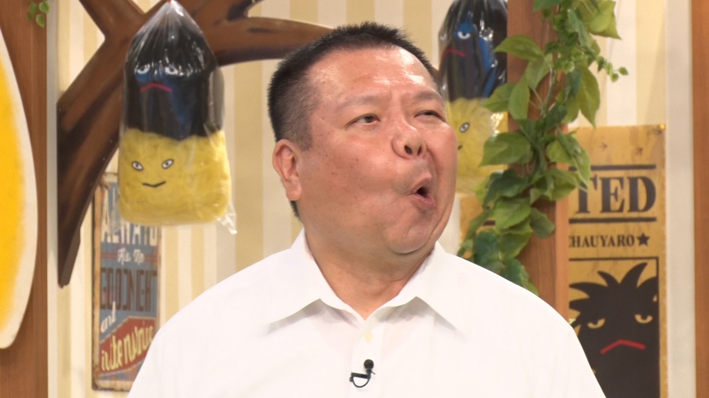 「鼻太鼓」で挨拶する今別府直之。