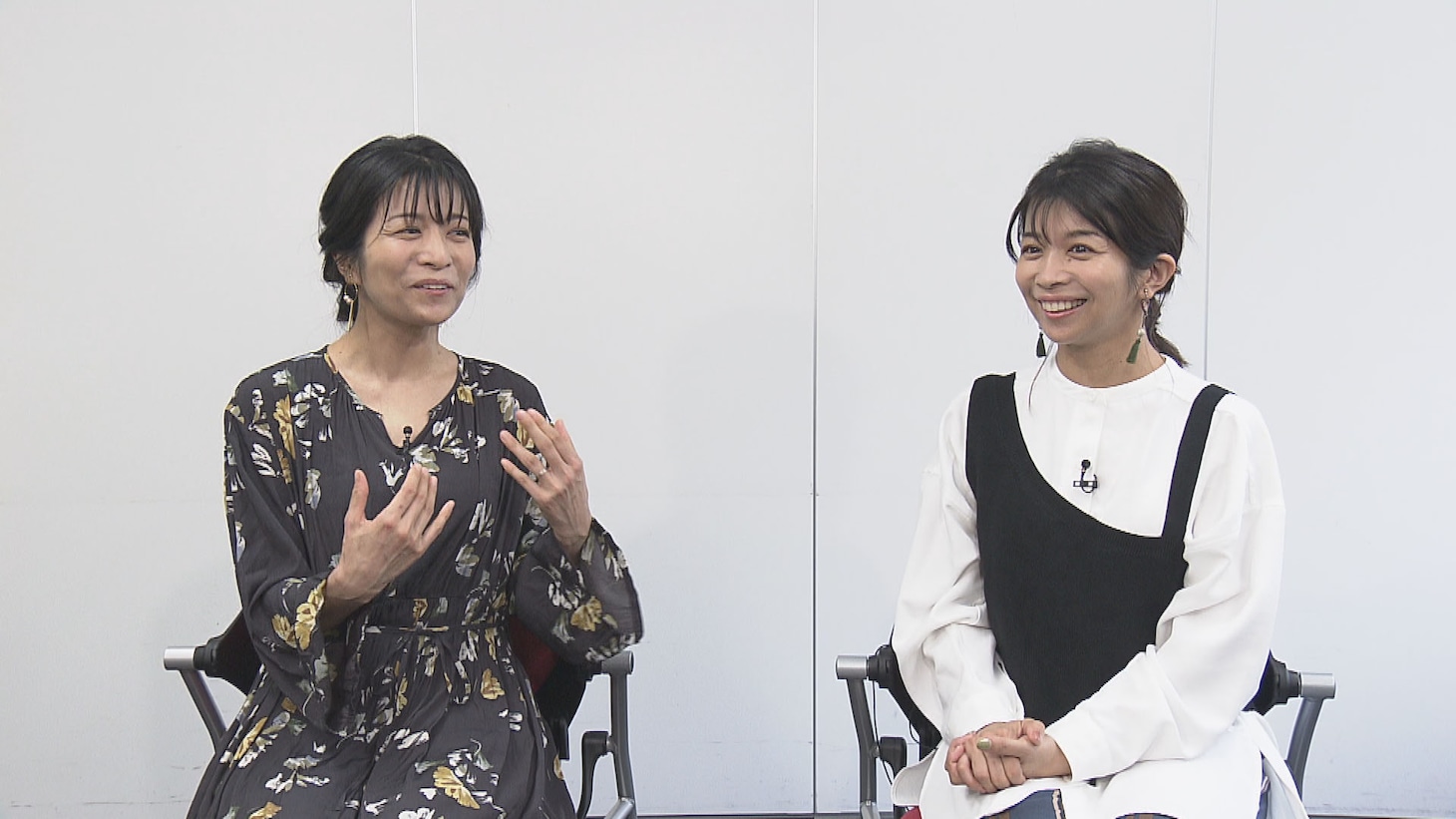 三倉茉奈と三倉佳奈。
