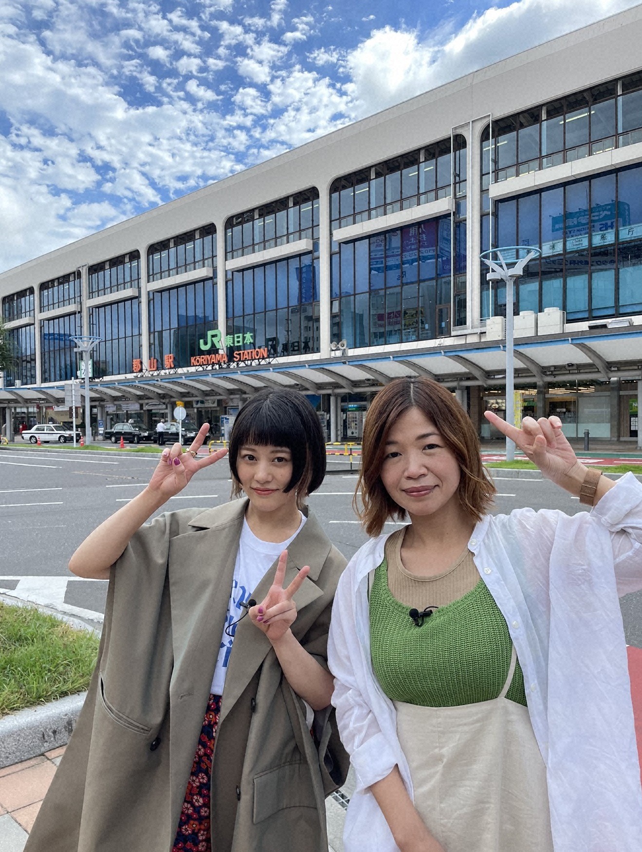 左から高畑充希、大久保佳代子。(c)日本テレビ