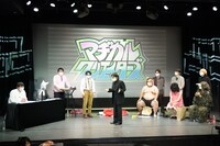 窃盗事件が発生し、刑事が登場。（写真提供：吉本興業）