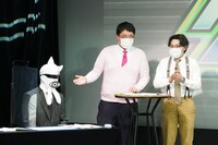 左から擬人化アイドルの始祖・ゴール様（マヂカルラブリー・野田クリスタル）、マヂカルラブリー村上、オズワルド伊藤。（写真提供：吉本興業）