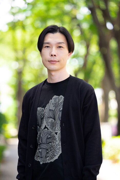 ハライチ岩井 (c)新潮社