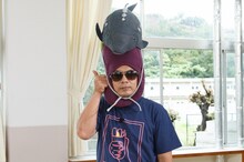 なすびの上にチョウザメを乗せた天竺鼠・川原。(c)日本テレビ