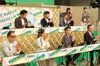 「ツギクル芸人グランプリ2021」の審査員たち。(c)フジテレビ
