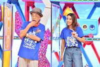 テリー伊藤と鈴木紗理奈。(c)TBS