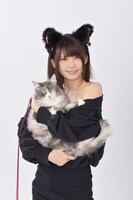 猫とえなこ。