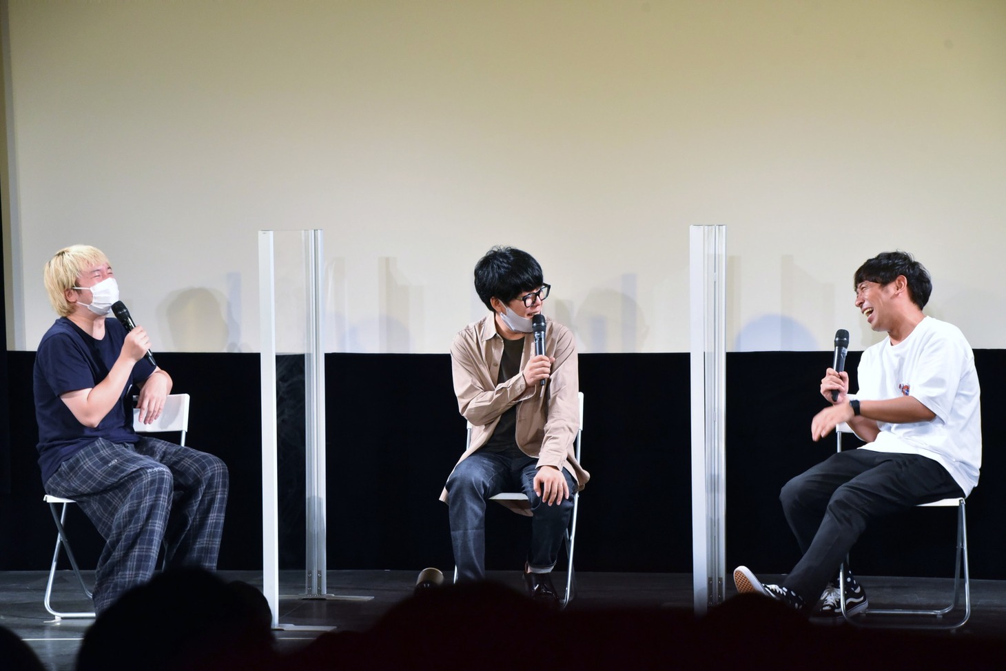 イベント「ラジオリスナーフェス2021」のトリでトークを繰り広げた（左から）三四郎・相田、うしろシティ阿諏訪、アルコ＆ピース酒井。