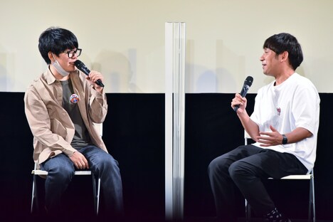 (左から)うしろシティ阿諏訪、アルコ&ピース酒井。