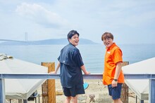 マユリカファースト写真集「Perfect!!」より、振り返りざまのマユリカ。