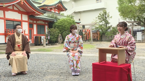 左から桂吉弥、小嶋花梨、安部若菜。(c)読売テレビ