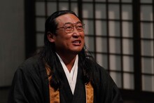 住職（ロバート秋山）