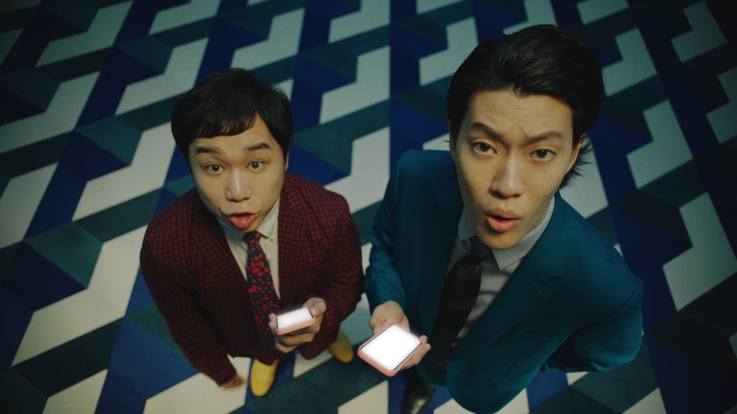 テレビCM「povo2.0 START!」編より。