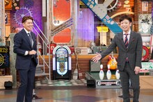 左からヒロミ、フットボールアワー後藤。(c)日本テレビ