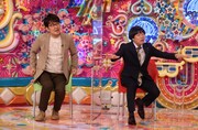 土田晃之と蛍原徹。(c)テレビ朝日