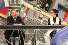 出川哲朗と山口紗弥加。(c)フジテレビ