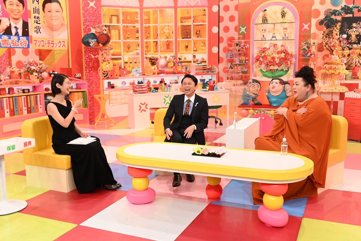 左から夏目三久、有吉弘行、マツコ・デラックス。(c)テレビ朝日