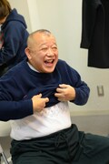 「笑福亭鶴瓶17年の観察記『ウラとオモテと本当の顔』」より。