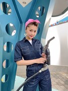 「Sweet Jukebox」のミュージックビデオで“七変化”を見せるMisaki。