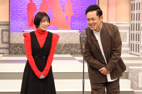 志田未来とくりぃむしちゅー有田。(c)フジテレビ