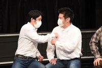 CM中、胸を叩きあっていたといううるとらブギーズ。