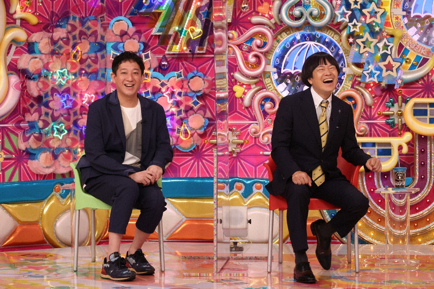 （左から）サバンナ高橋、蛍原徹。(c)テレビ朝日