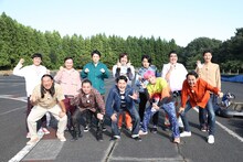 「千鳥の対決旅」に出演する（前列左から）ロバート秋山、千鳥、EXIT兼近、アンガールズ田中、（後列左から）ロバート山本、かまいたち、EXITりんたろー。、マヂカルラブリー、もう中学生。(c)フジテレビ