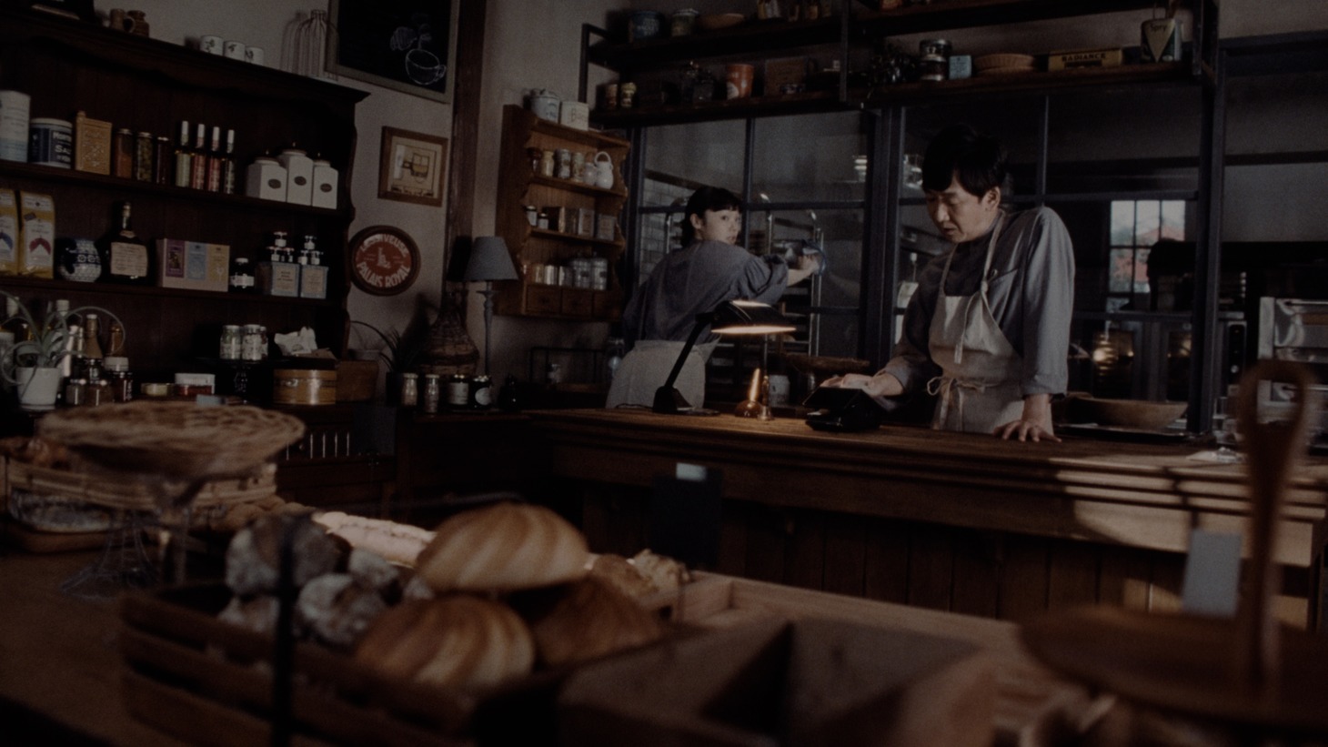 CM「その時の気持ち」店長編より。