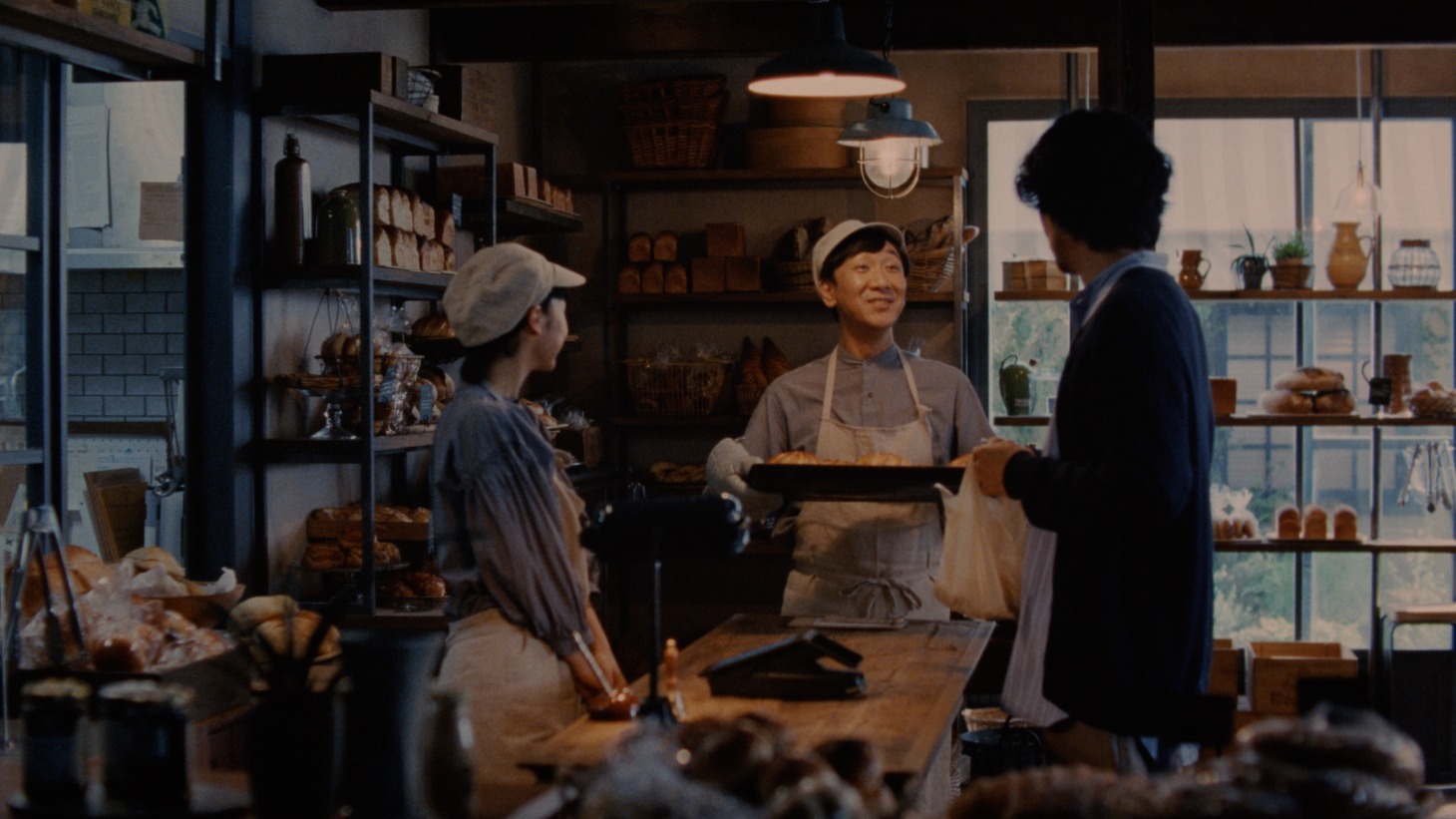 CM「その時の気持ち」店長編より。
