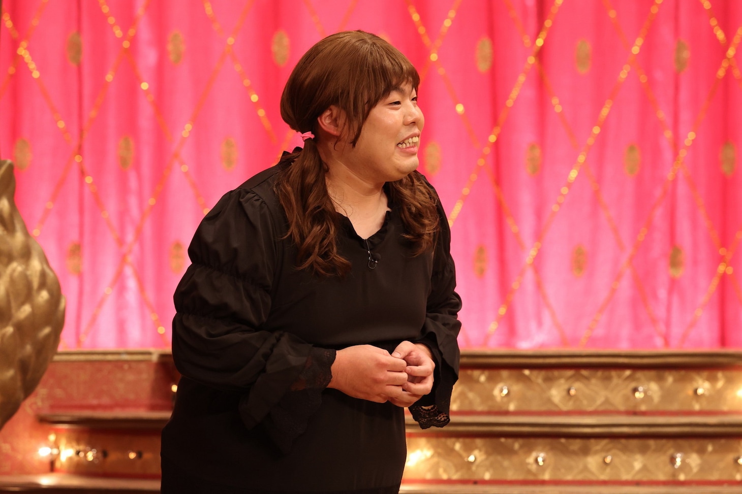 金の国・渡部おにぎり (c)フジテレビ