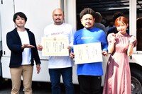 （左から）SODクリエイト代表取締役社長の野本ダイトリ氏、鬼越トマホーク、紗倉まな。