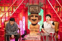 （左から）ナインティナイン岡村、なるみ。(c)ABCテレビ