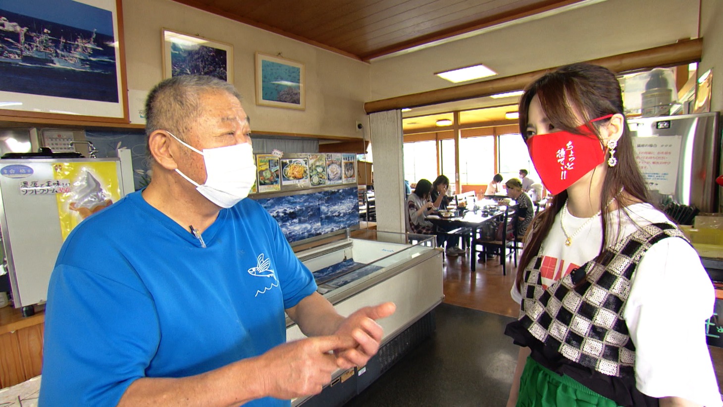 島崎遥香（右）(c)ABCテレビ