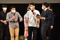 サスペンダーズのトークの様子。