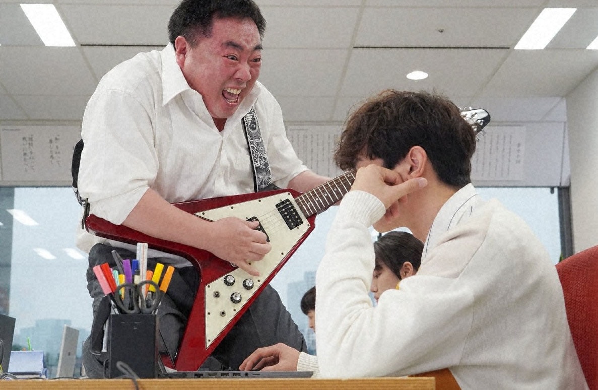 ドランク塚地が原田知世に癒やされる「スナック キズツキ」ありのままの僕自身