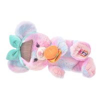 ごろんと横になるペパロニ