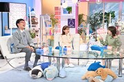 （左から）南海キャンディーズ山里、田中みな実、弘中綾香アナ。(c)テレビ朝日