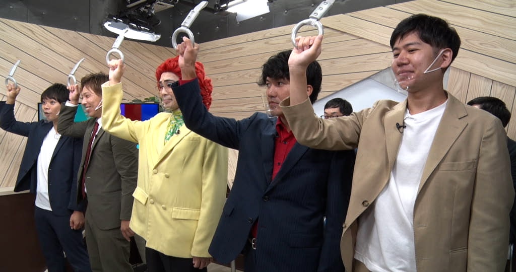 「ライオンロックの冠ロック」のワンシーン。