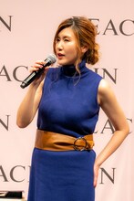 ガードルの穿き心地を語る納言・薄幸。