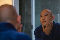 動画「PROUDMEN. | 【ナダルVSモデル Web CM対決】PRODUCT MOVIE ナダル篇」撮影中の様子。