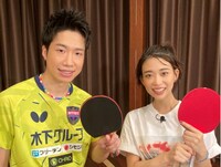 卓球の水谷隼選手と森川葵。(c)中京テレビ