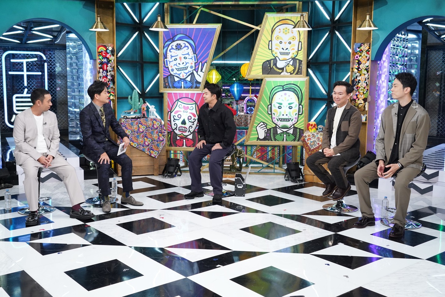 左から千鳥、仲野太賀、かまいたち。(c)日本テレビ