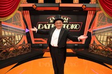 「お笑い実力刃」でライブハウスの支配人に扮するサンドウィッチマン伊達。(c)テレビ朝日